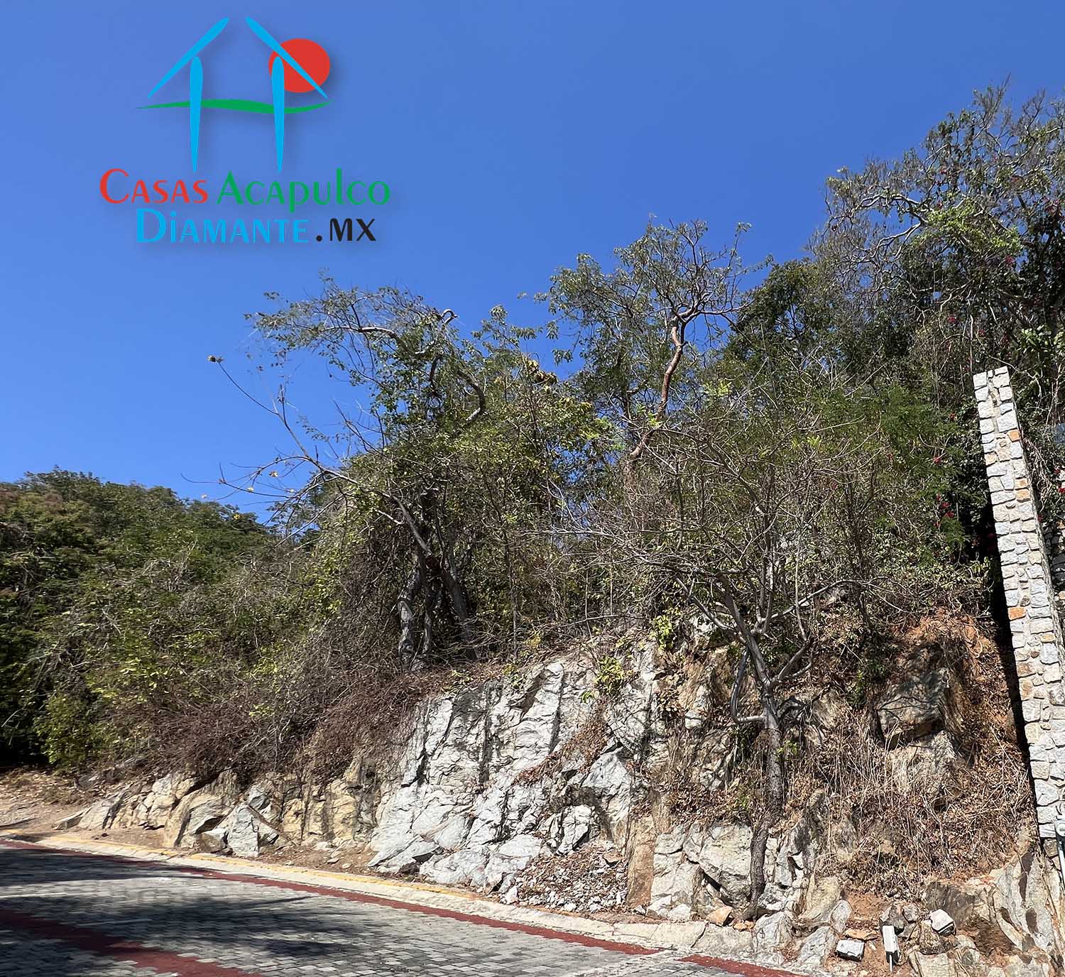 Terreno Brisas del Marqués Manzana G Lote 14 - Calle Galeón 3